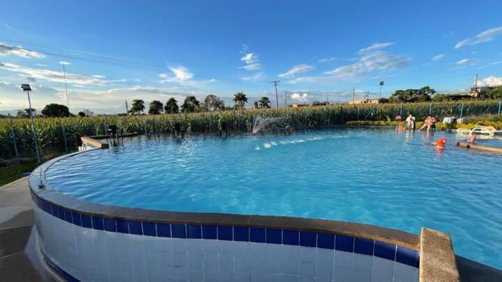 Apartamento Cerca Parque Del Cafe Con Piscina Montenegro Exterior photo
